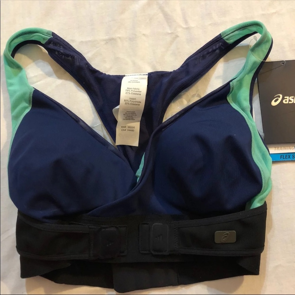 NWT woman’s ASICS XS Flex Spacer Sports bra